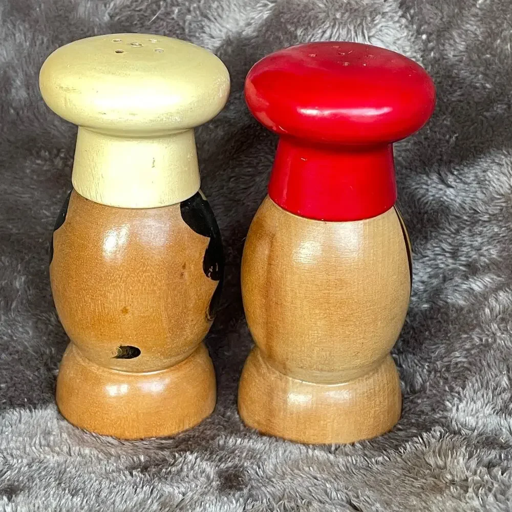Vintage Salty & Peppy Wooden Salt & Pepper Shakers Japan MCM Hand Painted